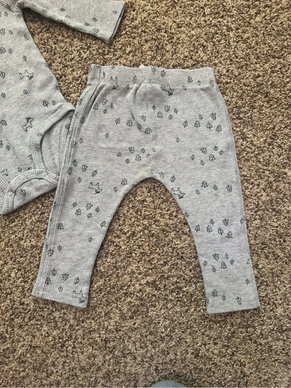 Carter’s Baby Toddler Long Sleeve Bodysuit Onesie and Pants Set